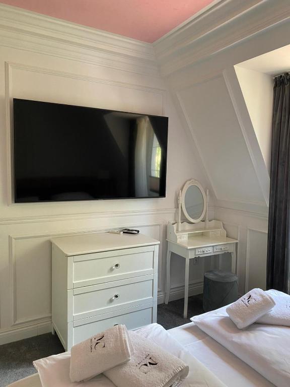Monte Carlo Boutique Hotel - Family Room