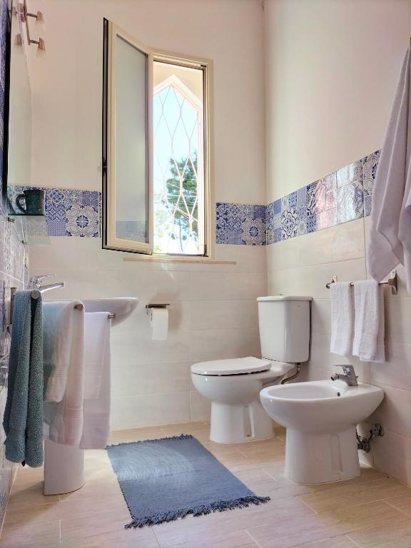 A bathroom at La Casa di Ludovica