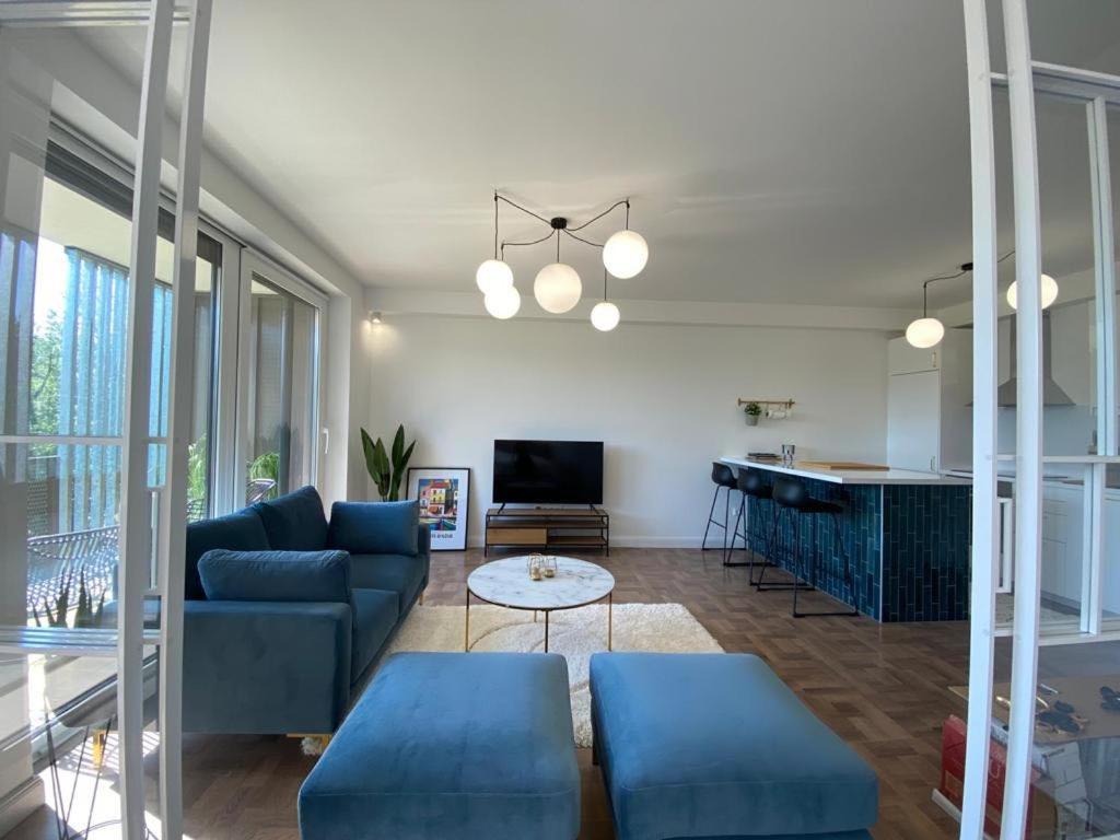 Zdjęcie z galerii obiektu Kugli's Home, Boutique Apartman w mieście Mosonmagyaróvár