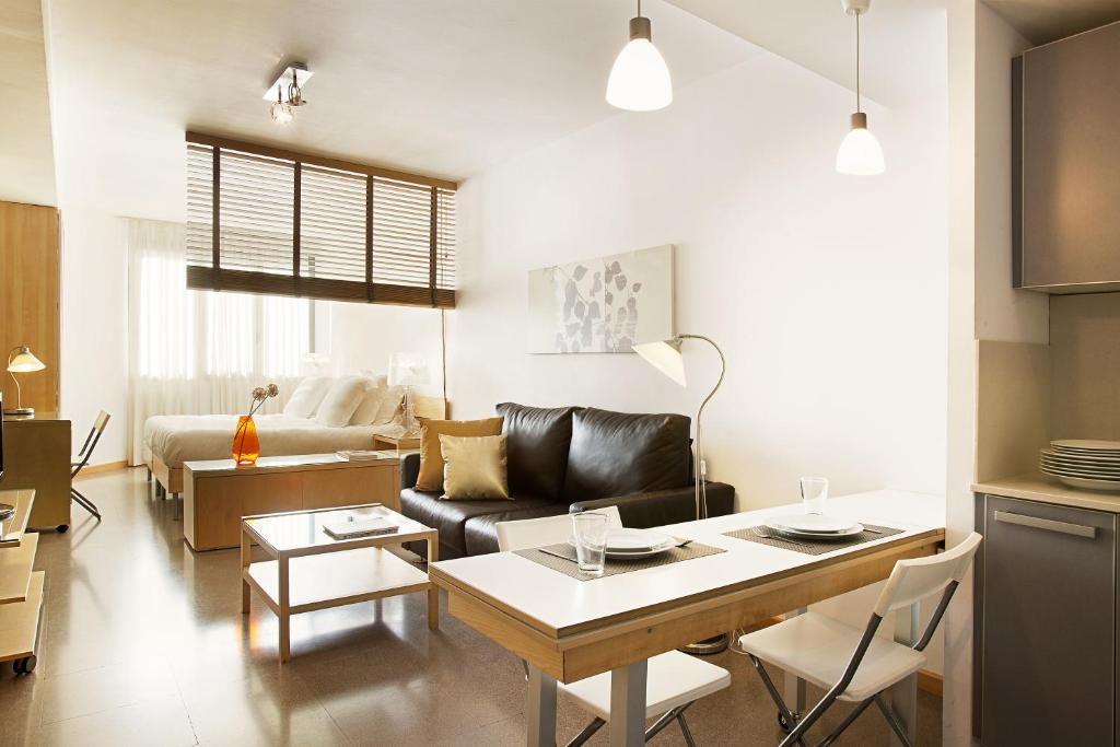 Posedenie v ubytovaní Barcelona Apartment Aramunt