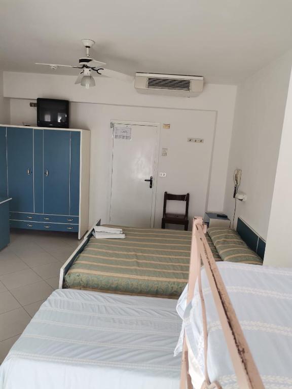 Hotel Moresco Riccione - Piscina Beach Village - Resim 30