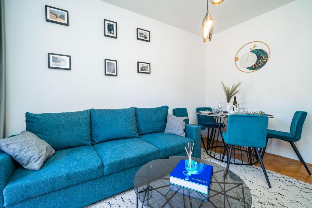 Posezení v ubytování Apartment House of Artichoke with amazing sea view, Dubrovnik