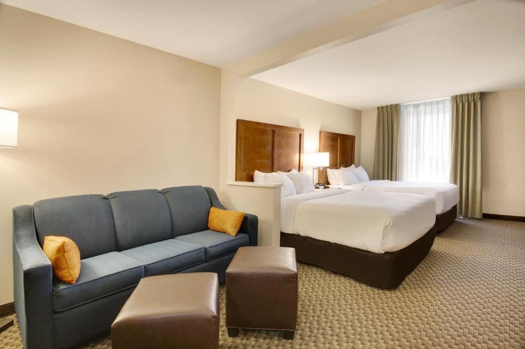 Comfort Inn Airport - 