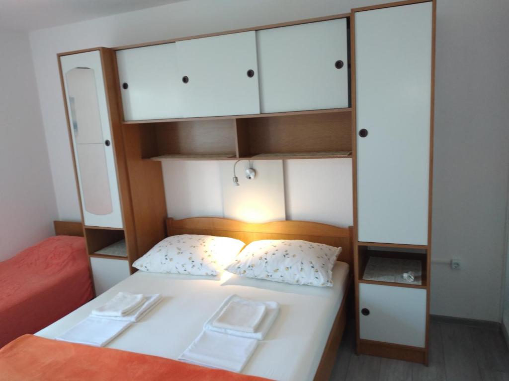 Fotografia z galérie ubytovania Apartment and rooms Hvar Vijola v destinácii Hvar