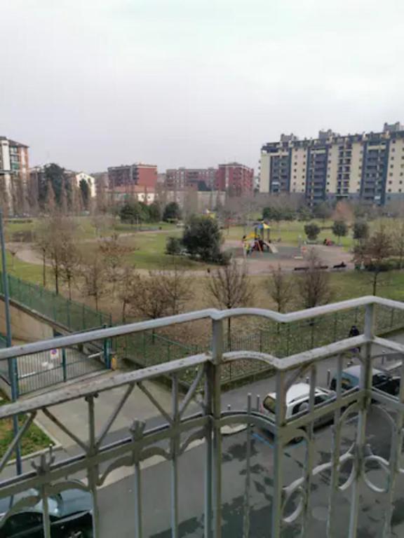 Balkon lub taras w obiekcie Casetta "Safilu2" 1 min a piedi da M Lodi-Porta Romana