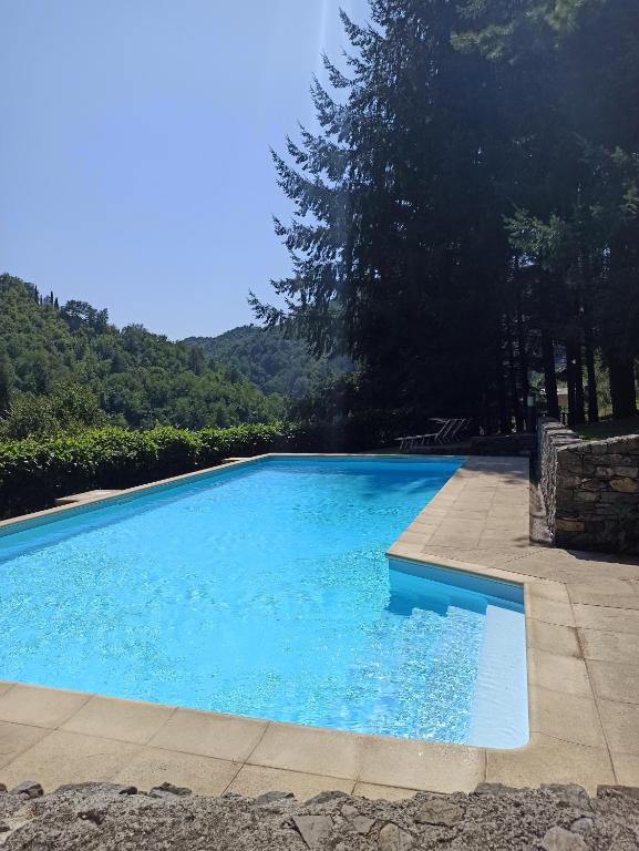 Bazén v ubytovaní IL Bosco di Campo Marzano Sunlight alebo v jeho blízkosti