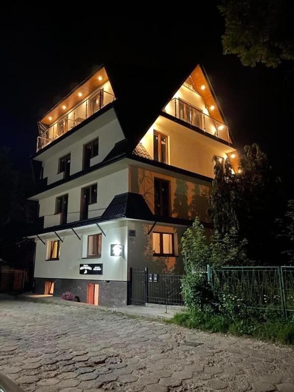 Budova, v ktorej sa apartmán nachádza