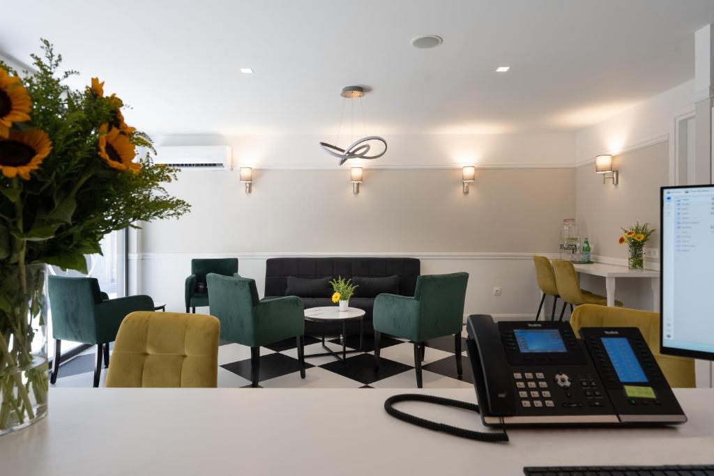 Pure Hotel by Athens Prime Hotels - Resim 16