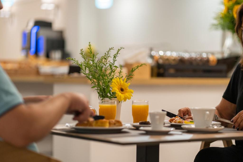 Pure Hotel by Athens Prime Hotels - Resim 30