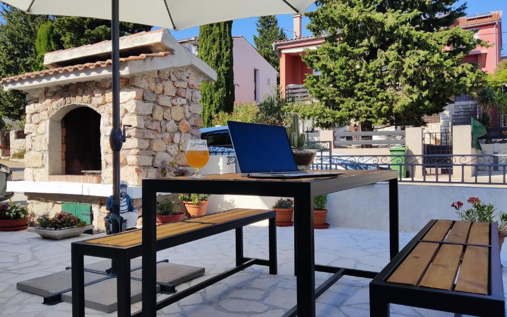 Patio alebo iná vonkajšia časť ubytovania Solis Adriaticum Apartments