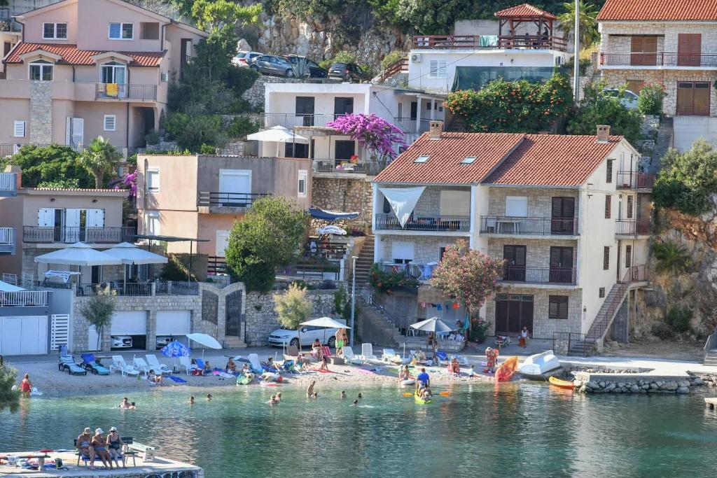 Apartmani Dora