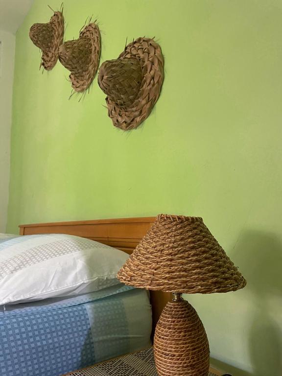 Postel nebo postele na pokoji v ubytování Posada Nativa Bernard Place