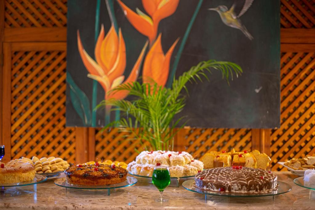 Comida no hotel ou em algum lugar perto