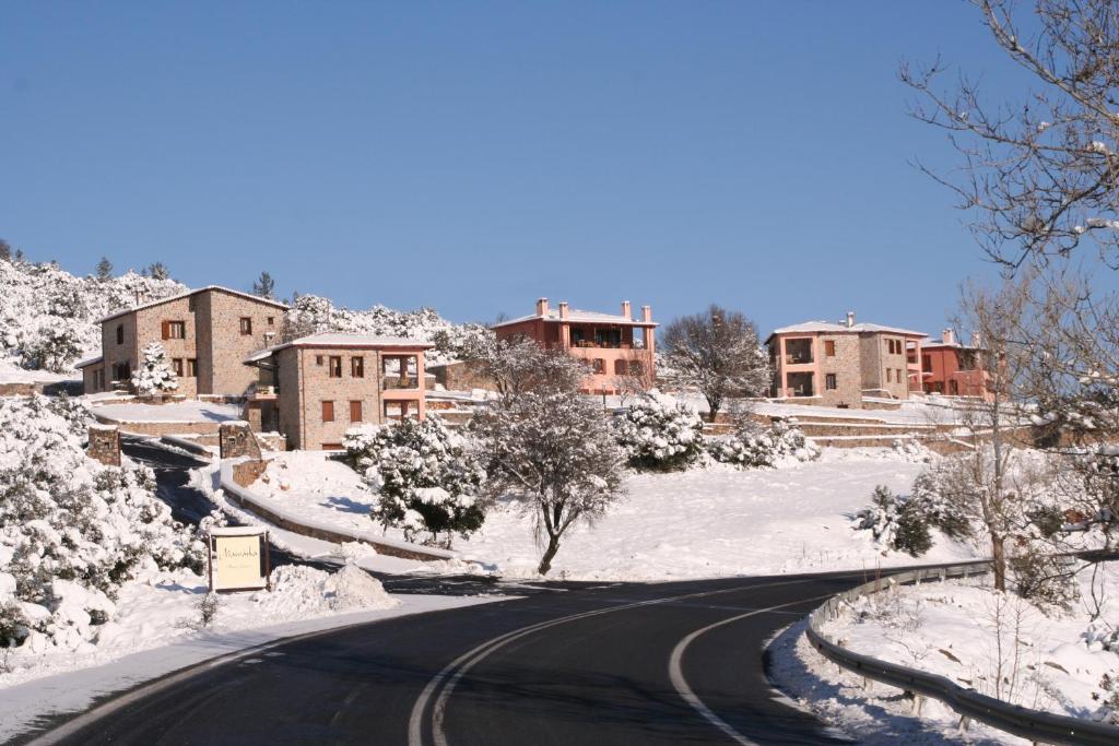 Menalia Villas & Suites ΚΤΗΜΑ ΚΟΥΜΠΟΥΡΗ v zimě