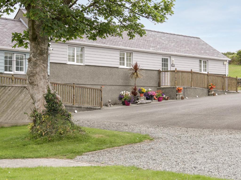 Gallery image of Oak Cottage in Amlwch