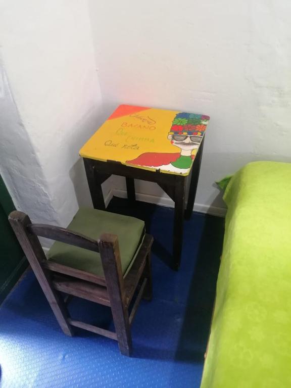 Posezení v ubytování Hostal Gastro Bar Casa Colibrí