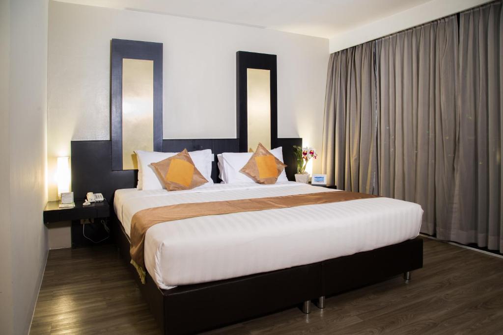 Gold Orchid Bangkok Hotel - Suite Júnior