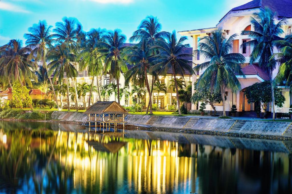 Phòng Deluxe Giường Đôi/2 Giường Đơn Nhìn Ra Sông