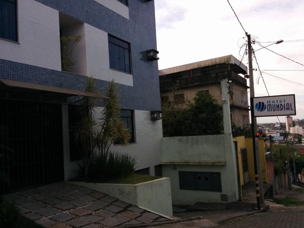  Hotel Mundial