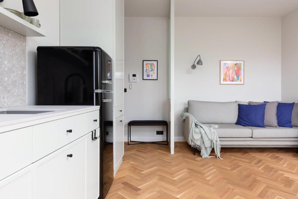 Kuchyňa alebo kuchynka v ubytovaní Warszawa Bohema Szwedzka Apartment by Noclegi Renters