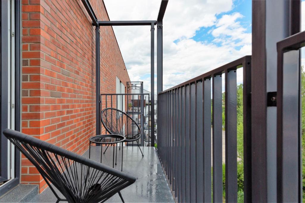 Balkón alebo terasa v ubytovaní Warszawa Bohema Szwedzka Apartment by Noclegi Renters