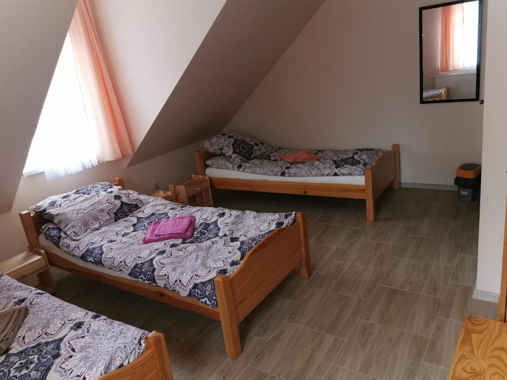 Zakole Sanu - Triple Chambre Avec Salle De Bain Partagée