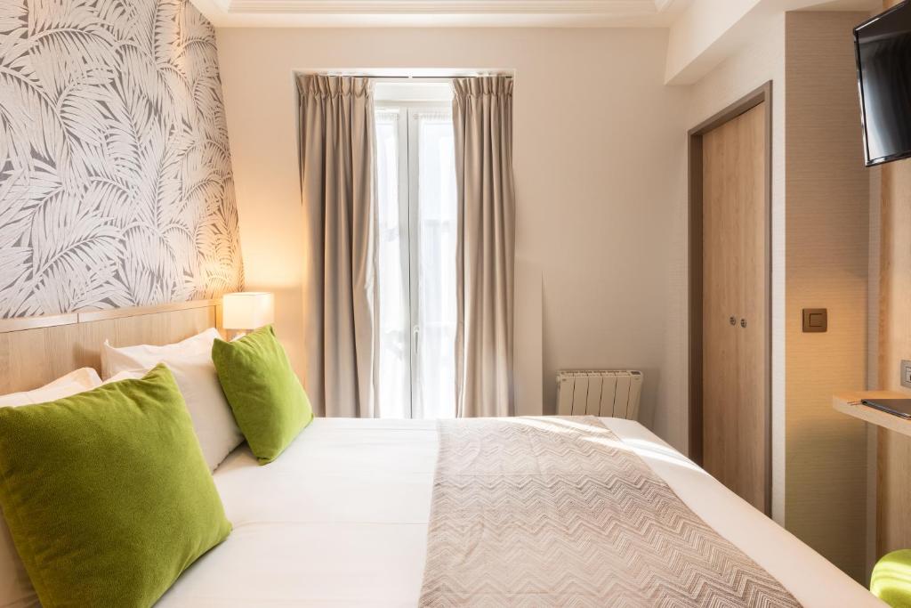 Prince Albert Lyon Bercy - Resim 42