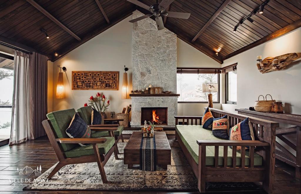 Khu vực ghế ngồi tại Ville De Mont Mountain Resort