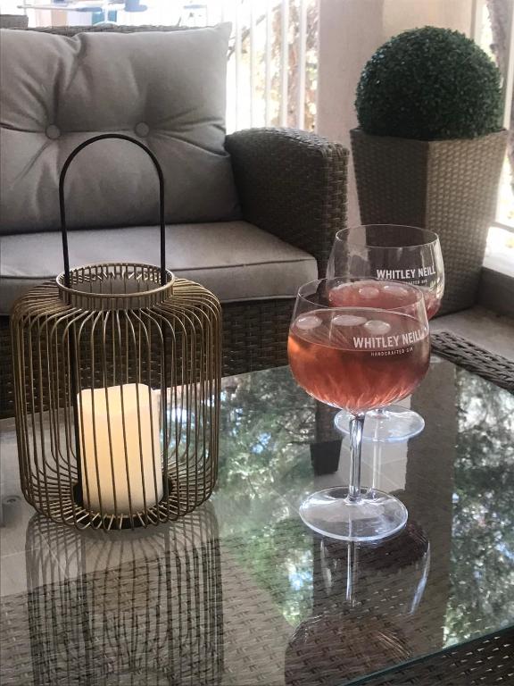 Zdjęcie z galerii obiektu Sea Esta Apartment w mieście Néa Péramos