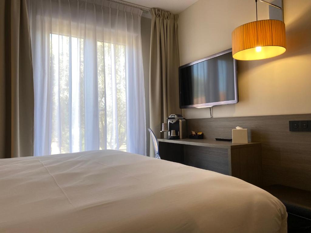 Domaine de la Reynaude - Deluxe Double Room