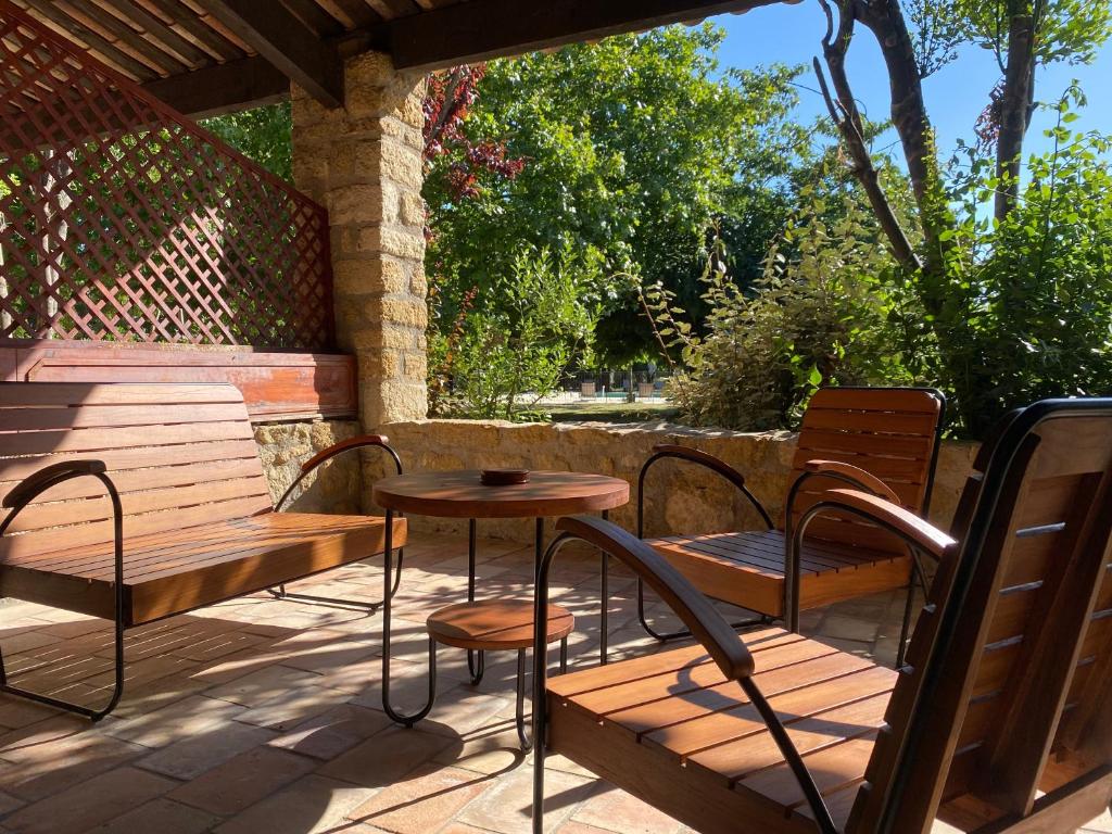 Domaine de la Reynaude - Large Double Room
