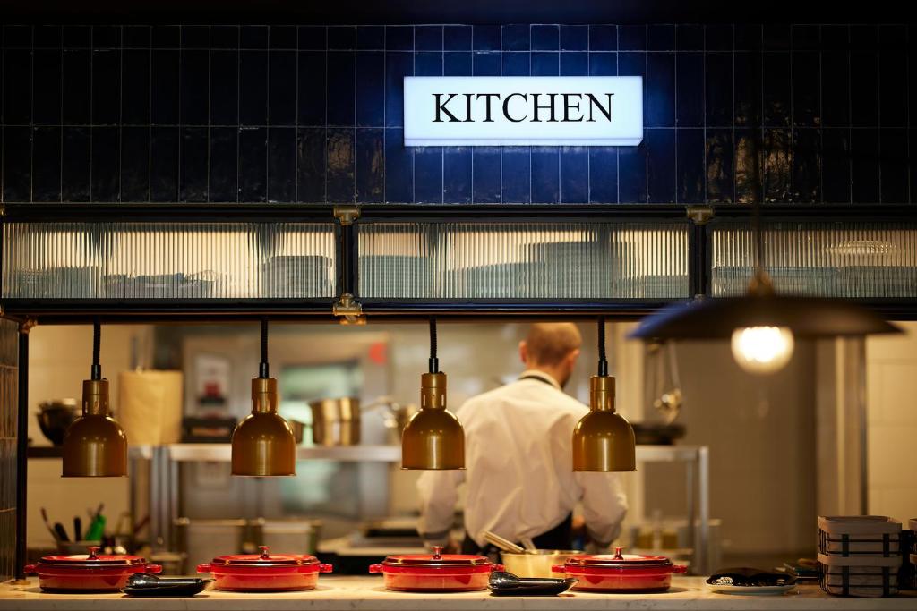 The Port Square Hotel - Resim 19