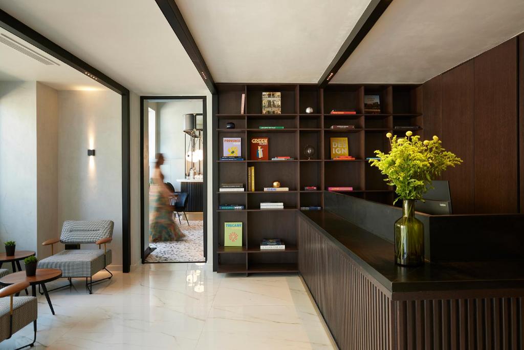 The Port Square Hotel - Resim 12