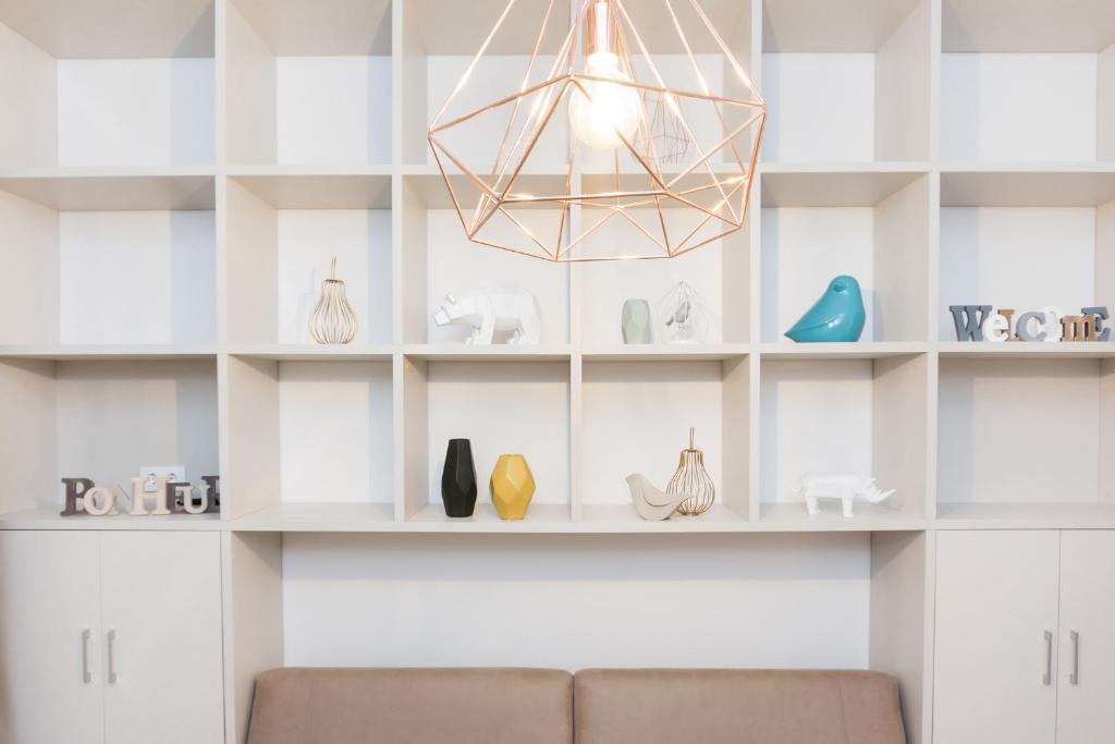 Canela Homes BARCELONA MARINA - Three-Bedroom Apartment