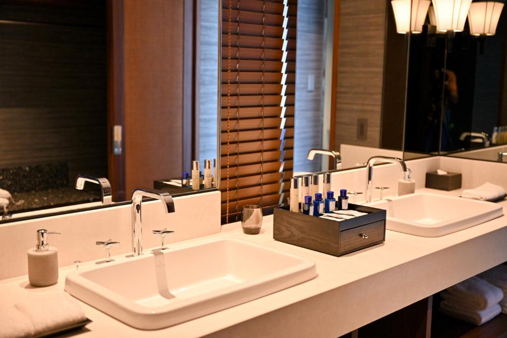 Ванная комната в Ryukyu Hotel & Resort Nashiro Beach