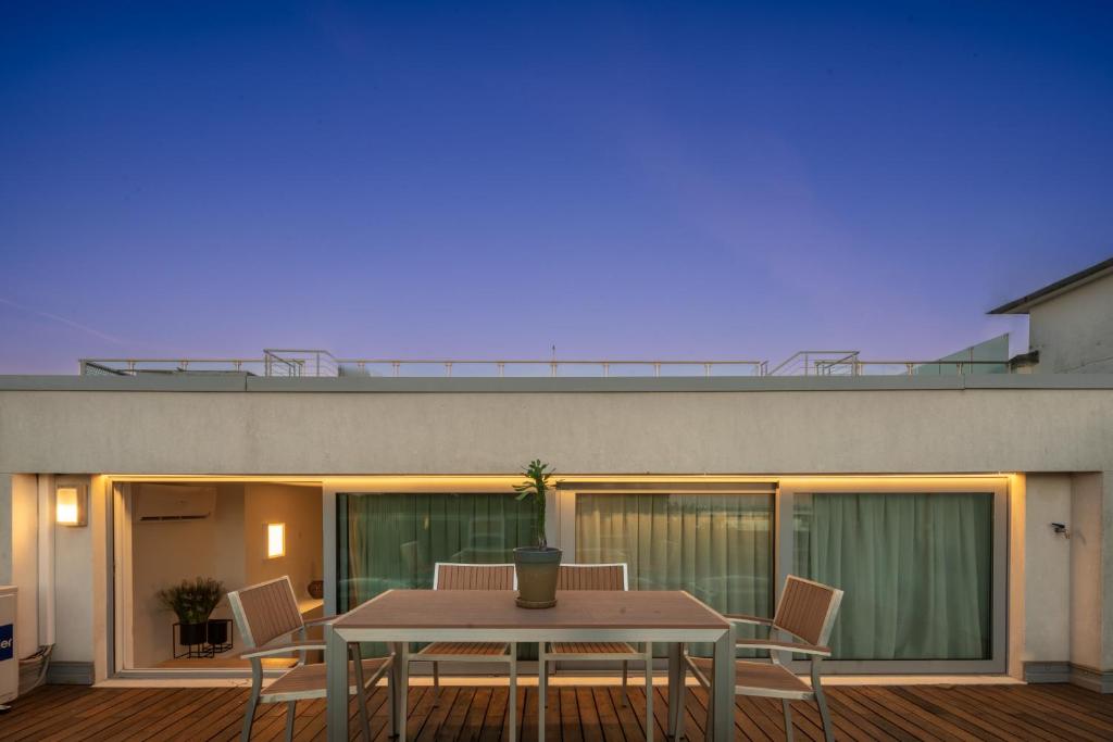 Centrale Mazzoni Apartments R&R - Maisonette