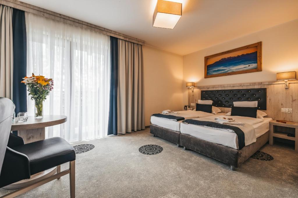 Grand Tatry - miejsce na wyjątkowy pobyt dla Ciebie i Twojej rodziny! - sauna i jacuzzi wliczone w cenę pobytu - 10 minut pieszo od Term Bania - Deluxe Double Room