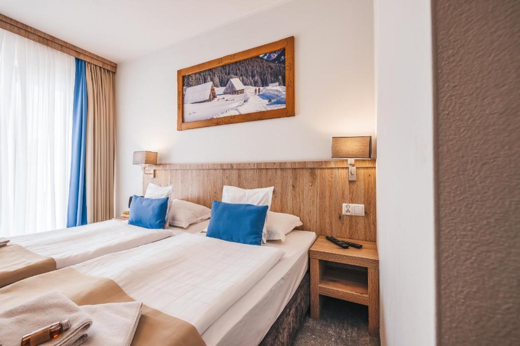 Grand Tatry - miejsce na wyjątkowy pobyt dla Ciebie i Twojej rodziny! - sauna i jacuzzi wliczone w cenę pobytu - 10 minut pieszo od Term Bania - Triple Room