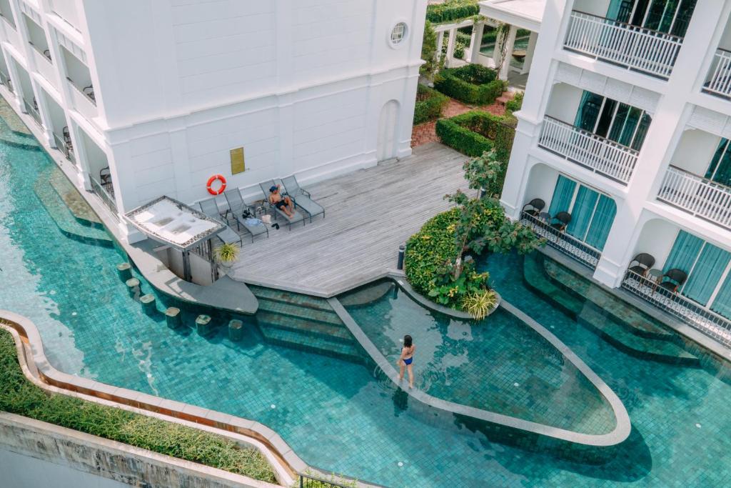 Výhled na bazén z ubytování Marina Gallery Resort-KACHA-Kalim Bay - SHA Plus nebo okolí