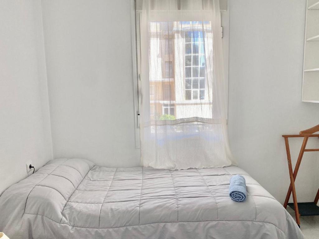 Postel nebo postele na pokoji v ubytování Alicante Golf Hoyo 18 4-6 Pax. piscina, wifi, parking privado.