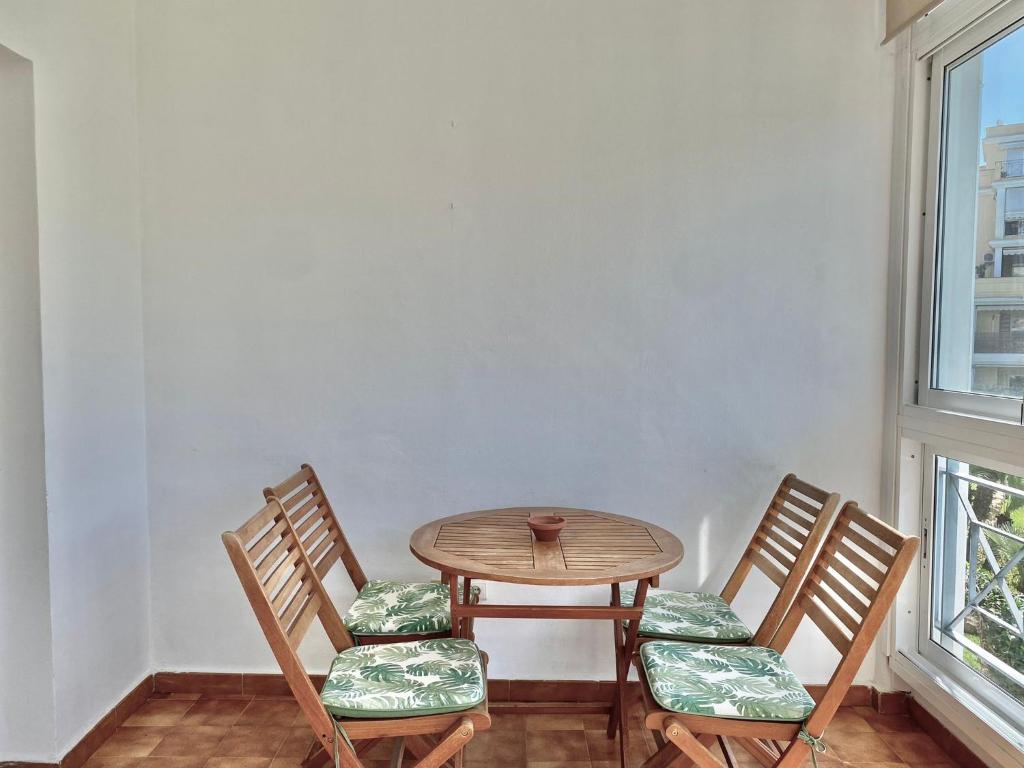 Posezení v ubytování Alicante Golf Hoyo 18 4-6 Pax. piscina, wifi, parking privado.