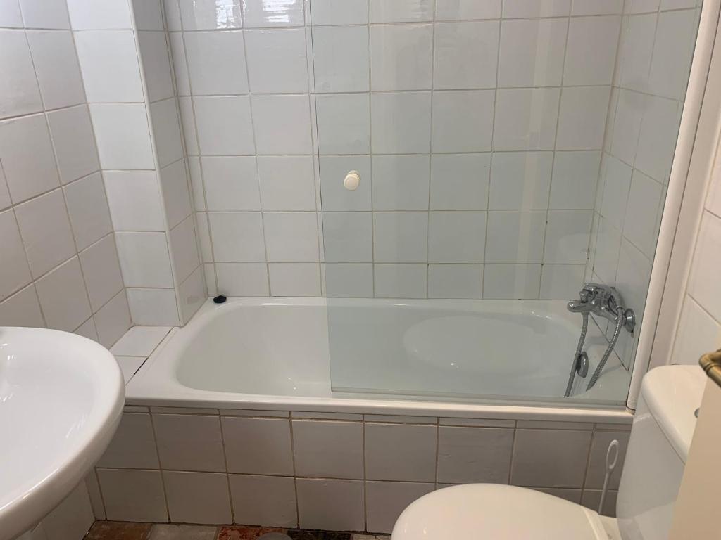Łazienka w obiekcie C/ Cartaya 11