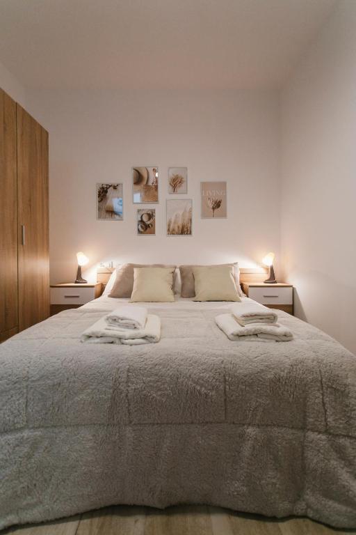 Posteľ alebo postele v izbe v ubytovaní O&L San Luis Feel at Home in a Renovated Apartment