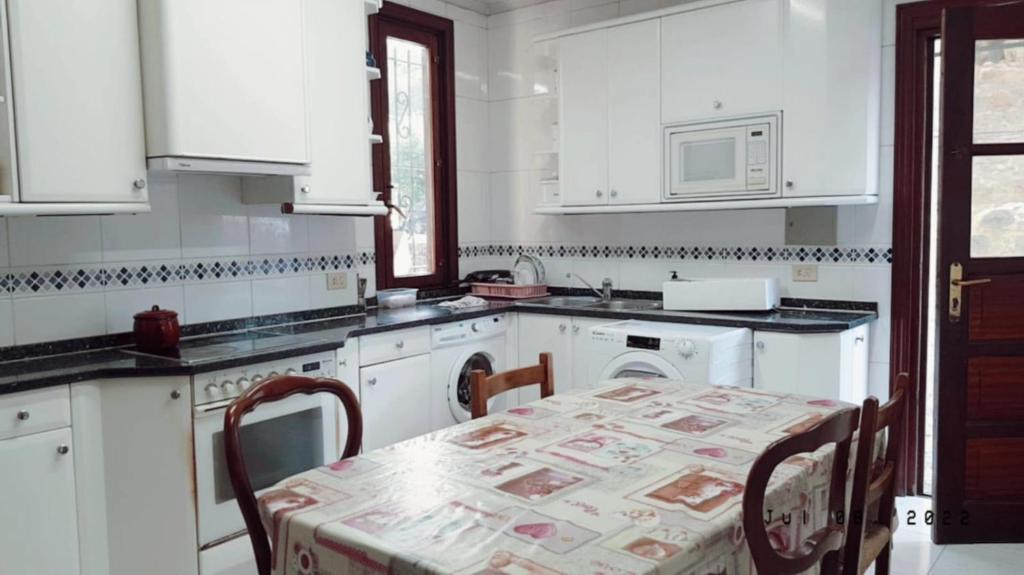 TUUL ETXEA, Habitación en caserío a 8km de Bilbao, Baño compartido - Habitación Doble Con Baño Compartido