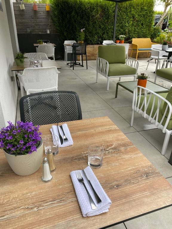 Restaurace v ubytování Hotel Restaurant l'Eskemm St Brieuc-Trégueux