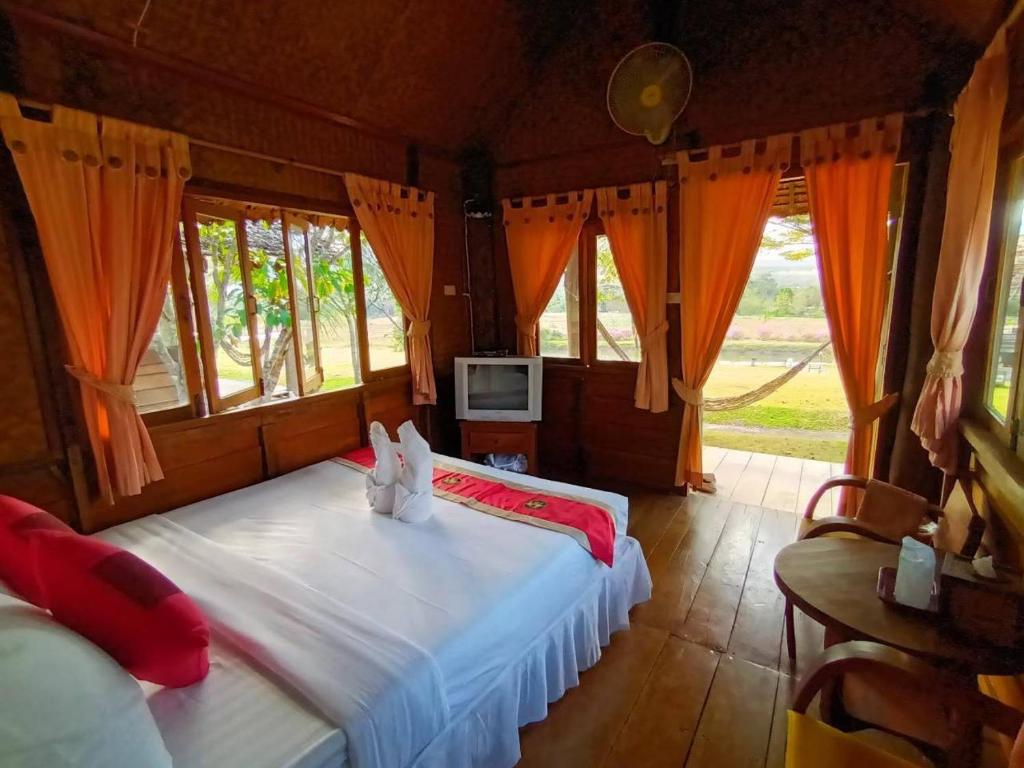 Vimarnkiri Resort - 12