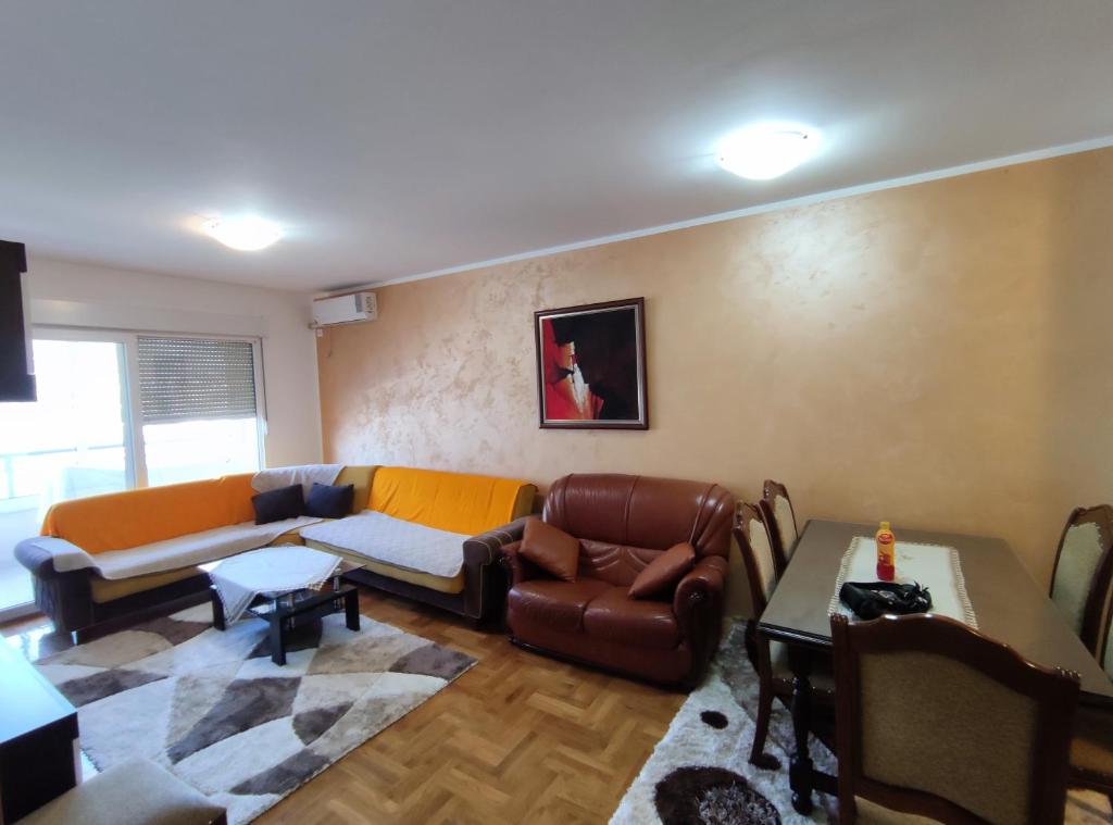 Zizi apartman, Bar, Montenegro