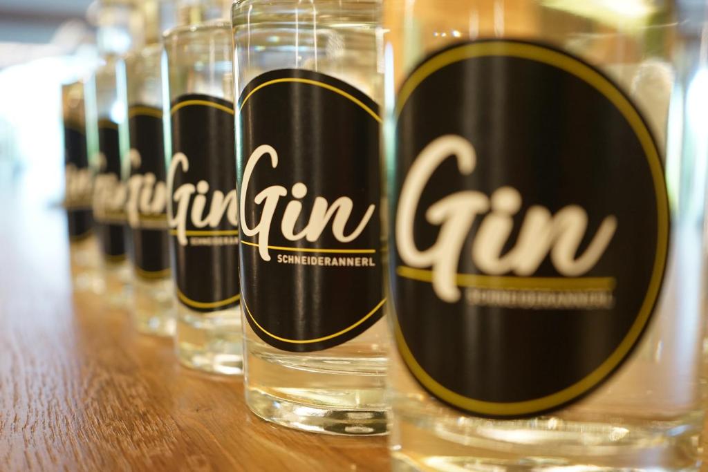 Drykkir á Weingut Buschenschank Schneiderannerl