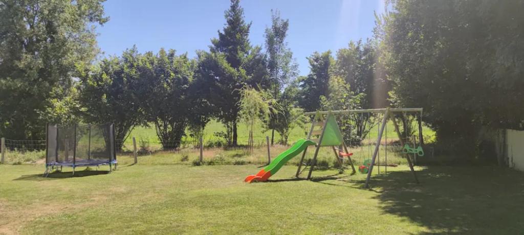 Zdjęcie z galerii obiektu Villa Carpe Diem avec piscine et SPA w mieście Saint-Philbert-de-Bouaine