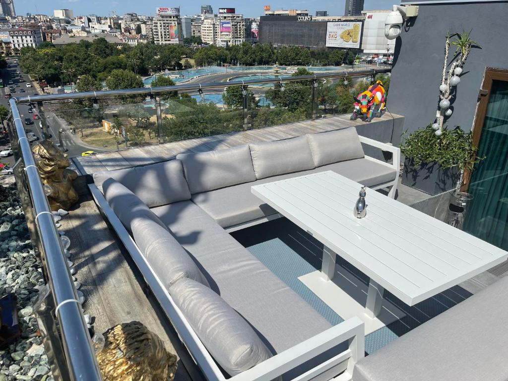 Balcó o terrassa a PENTHOUSE COMPLEX 5 Apartments
